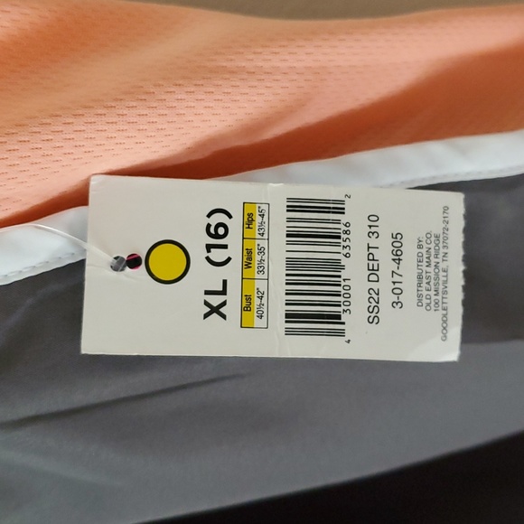 Zone Pro Women's Shorts NWT - Picture 4 of 5